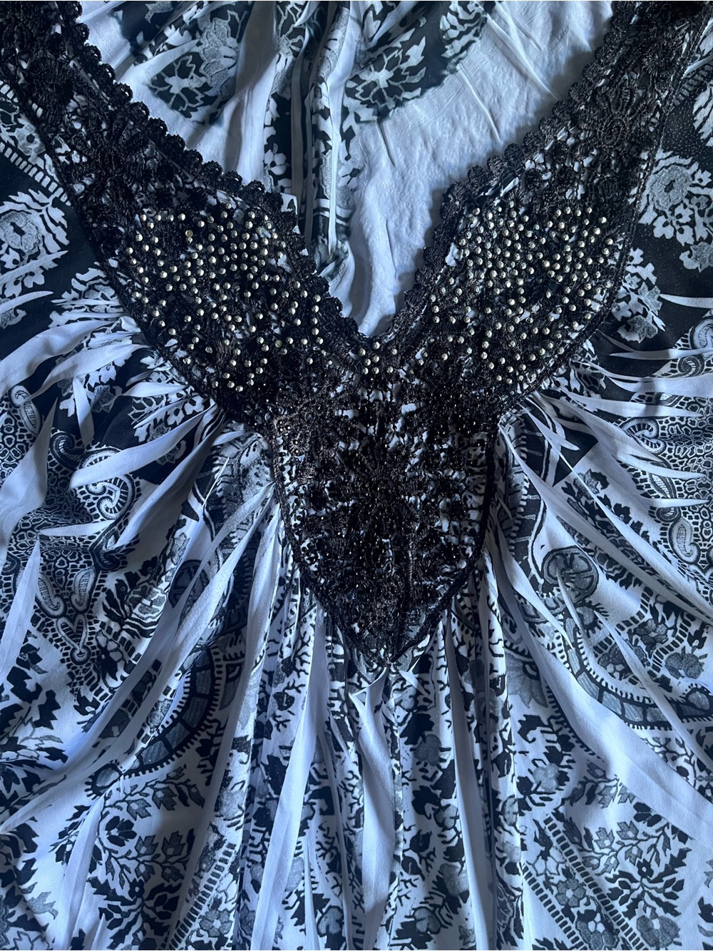 ONE WORLD Black & White Beaded V-Neck Patterned Blouse - Picture 2 of 4